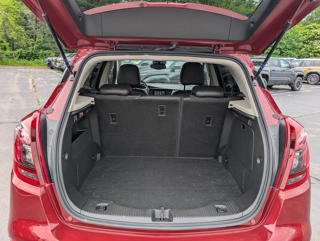 Used 2022 Buick Encore Preferred w/ Safety Package AWD/4WD image 16