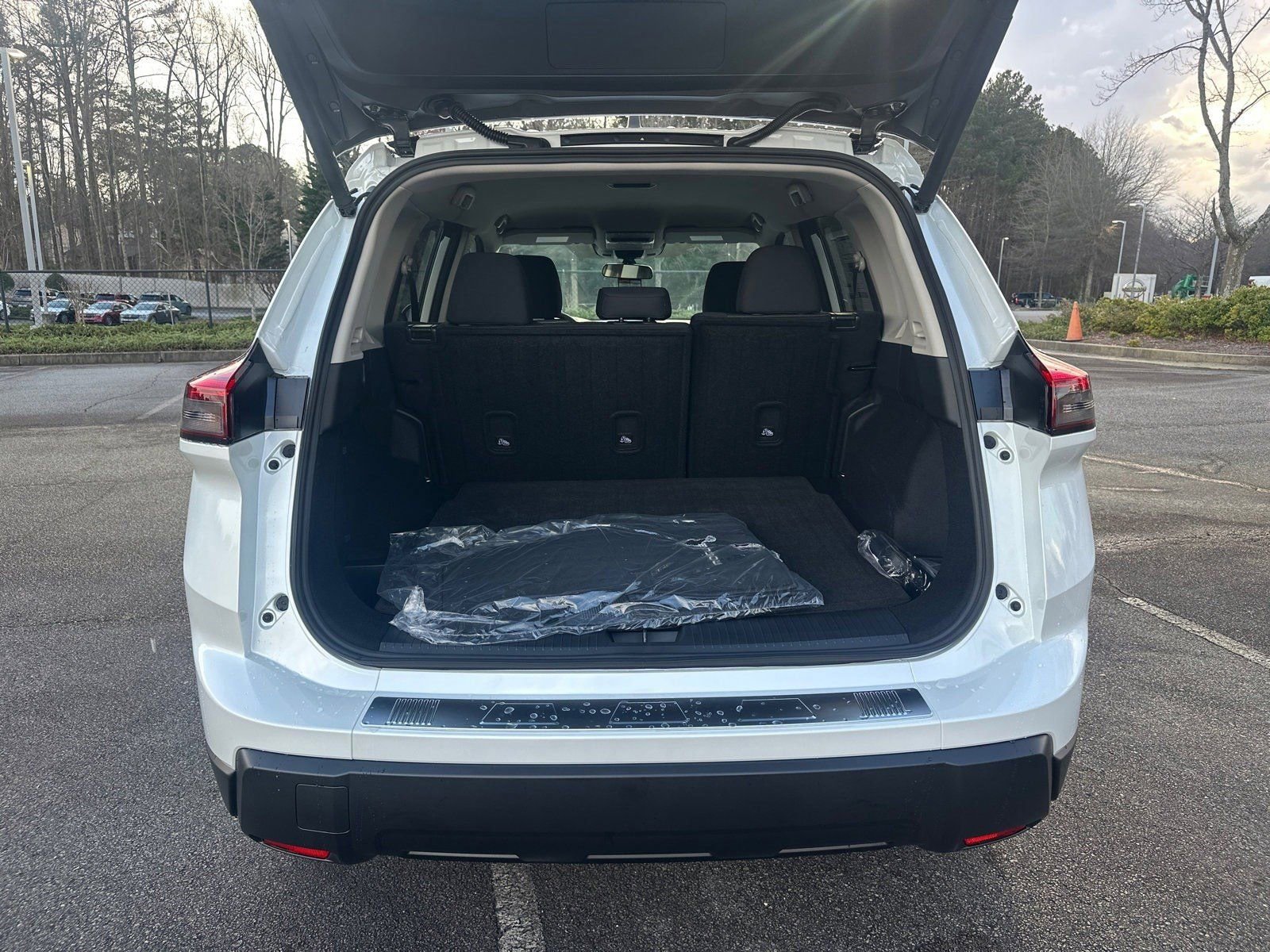 New 2026 Nissan Rogue SV FWD image 18