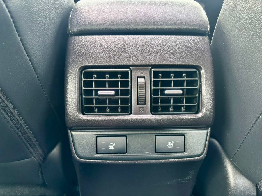 Used 2017 Subaru Legacy 2.5i Limited image 24