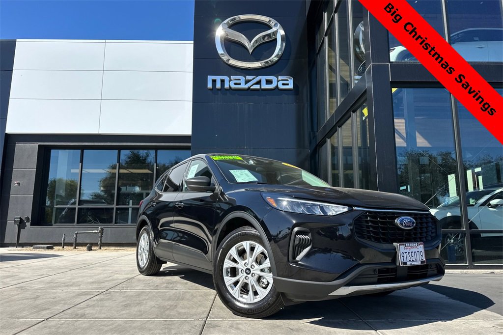 Used 2025 Ford Escape Active image 2