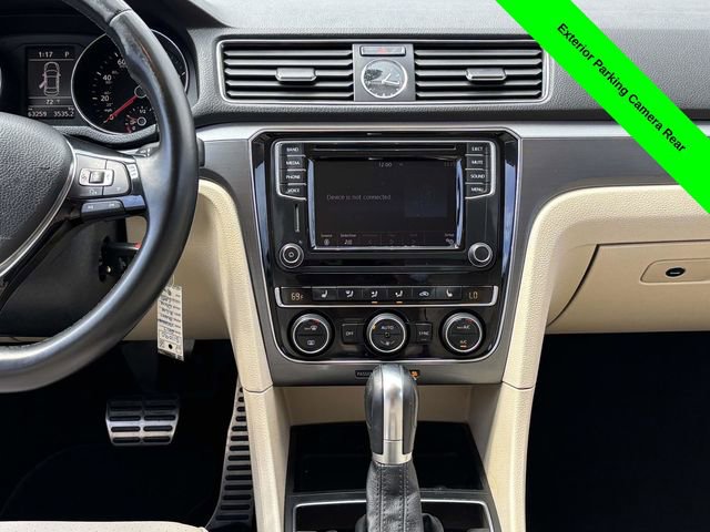 Used 2017 Volkswagen Passat 1.8T R-Line FWD image 23