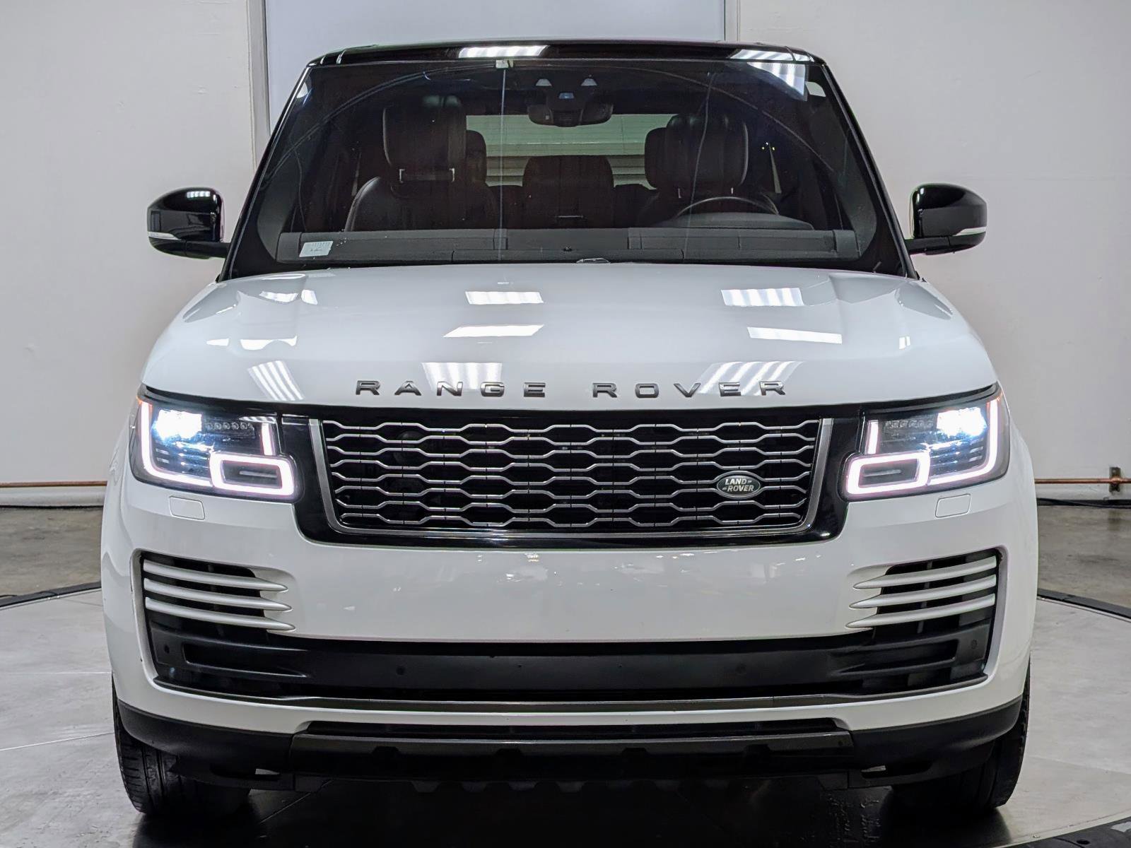 Used 2019 Land Rover Range Rover AWD/4WD image 3