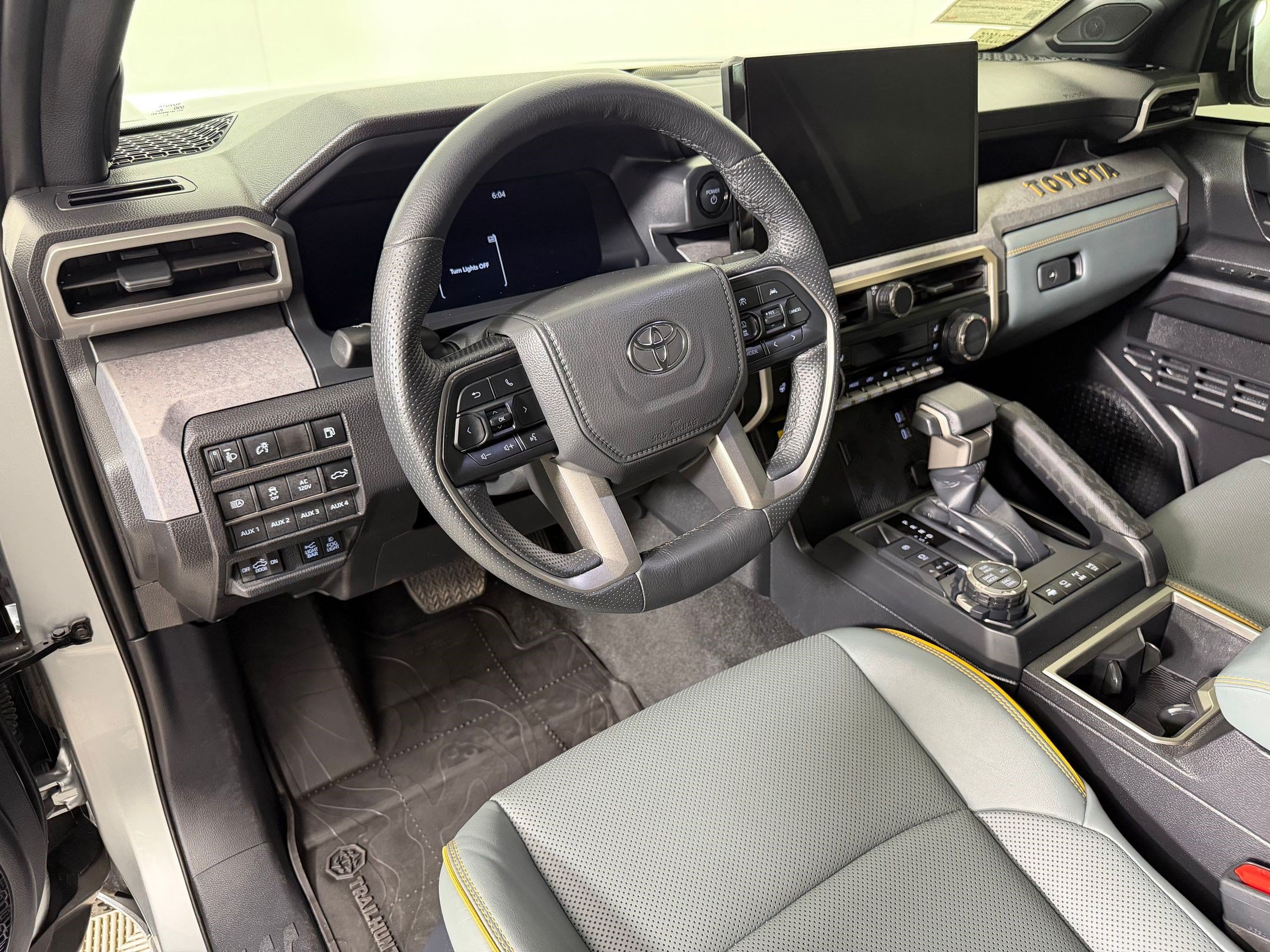 Used 2025 Toyota Tacoma 4x4 Double Cab Hybrid image 4
