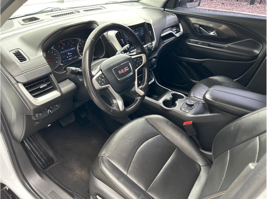 Used 2020 GMC Terrain SLT AWD/4WD image 2