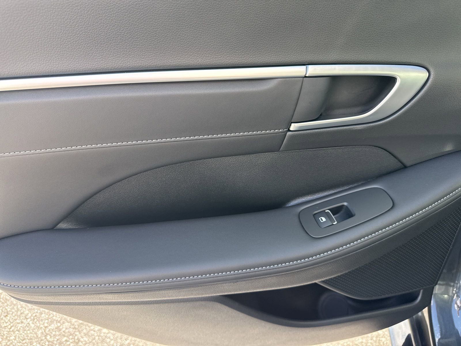 Certified 2025 Hyundai Sonata Limited image 13