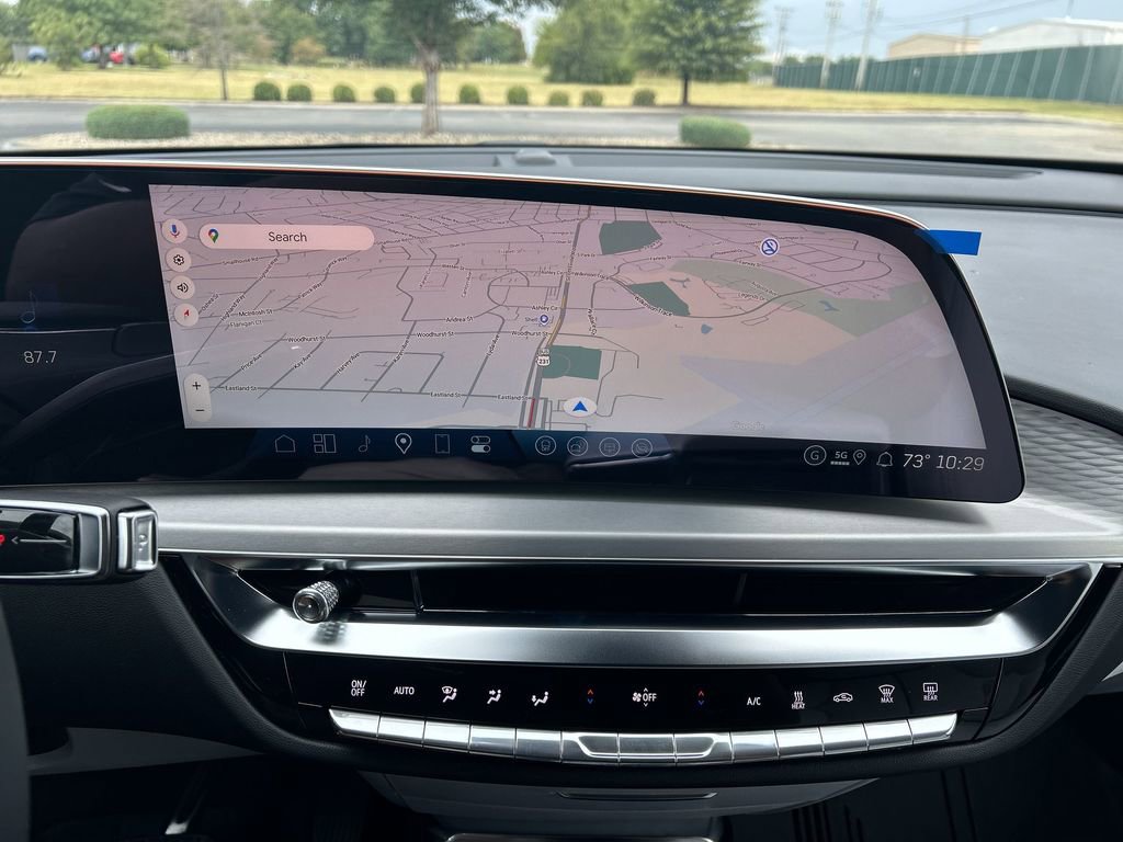 New 2026 Cadillac Lyriq Premium Luxury image 15