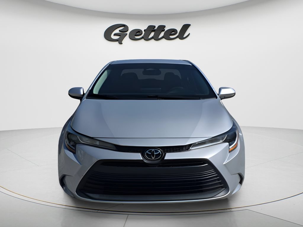 Used 2024 Toyota Corolla LE FWD image 1