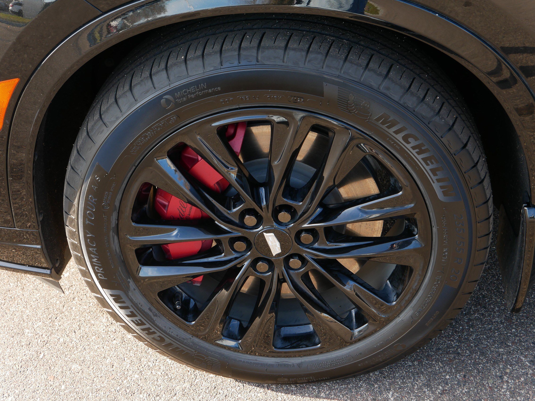 Certified 2024 Cadillac XT6 Sport w/ LPO, Onyx Lite Package image 15