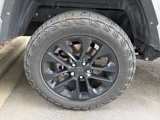Used 2024 Jeep Gladiator Sport AWD/4WD image 3