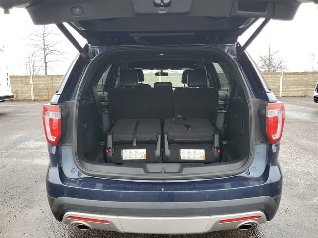 Used 2017 Ford Explorer XLT w/ Equipment Group 202A image 25