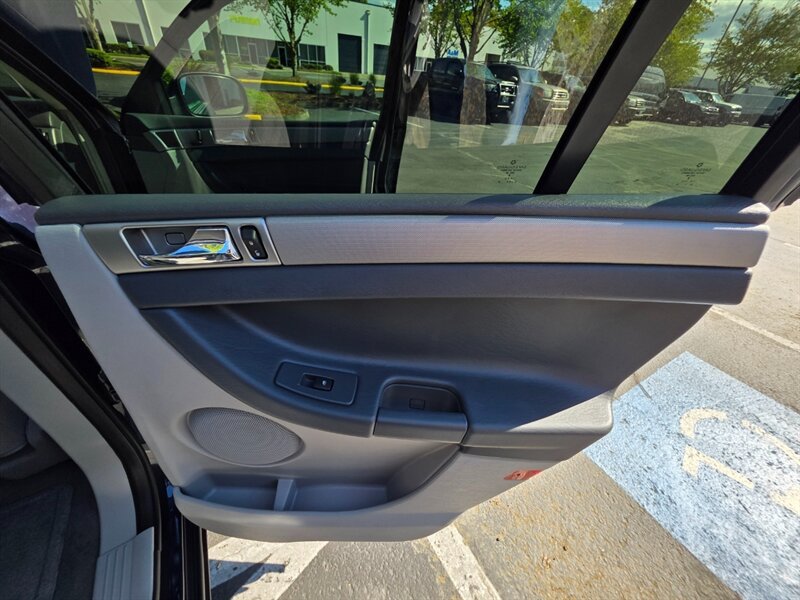 Used 2007 Chrysler Pacifica AWD image 34