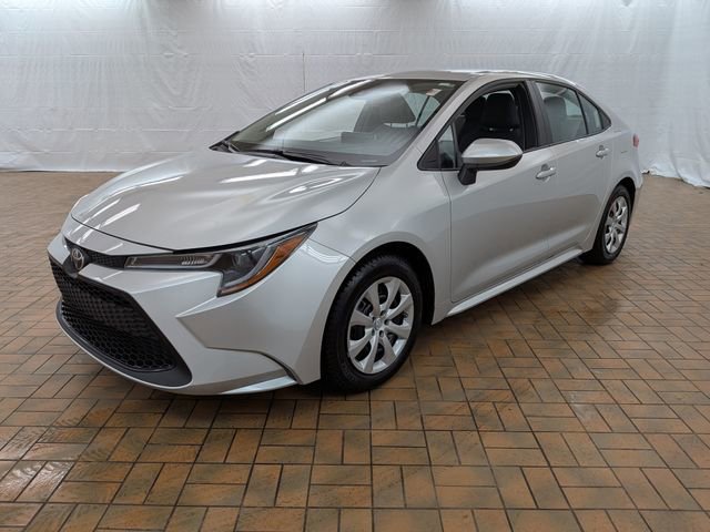 Used 2021 Toyota Corolla LE image 3