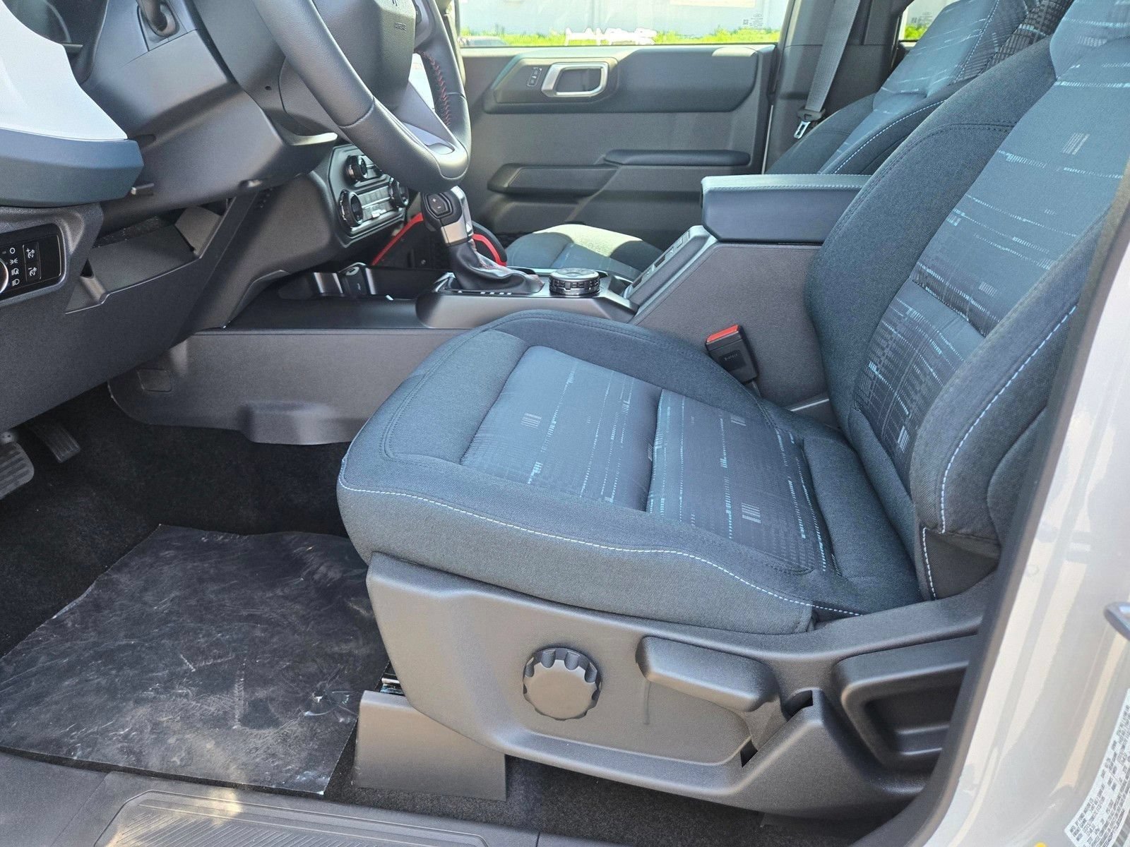New 2026 Ford Bronco Heritage Edition AWD/4WD image 10