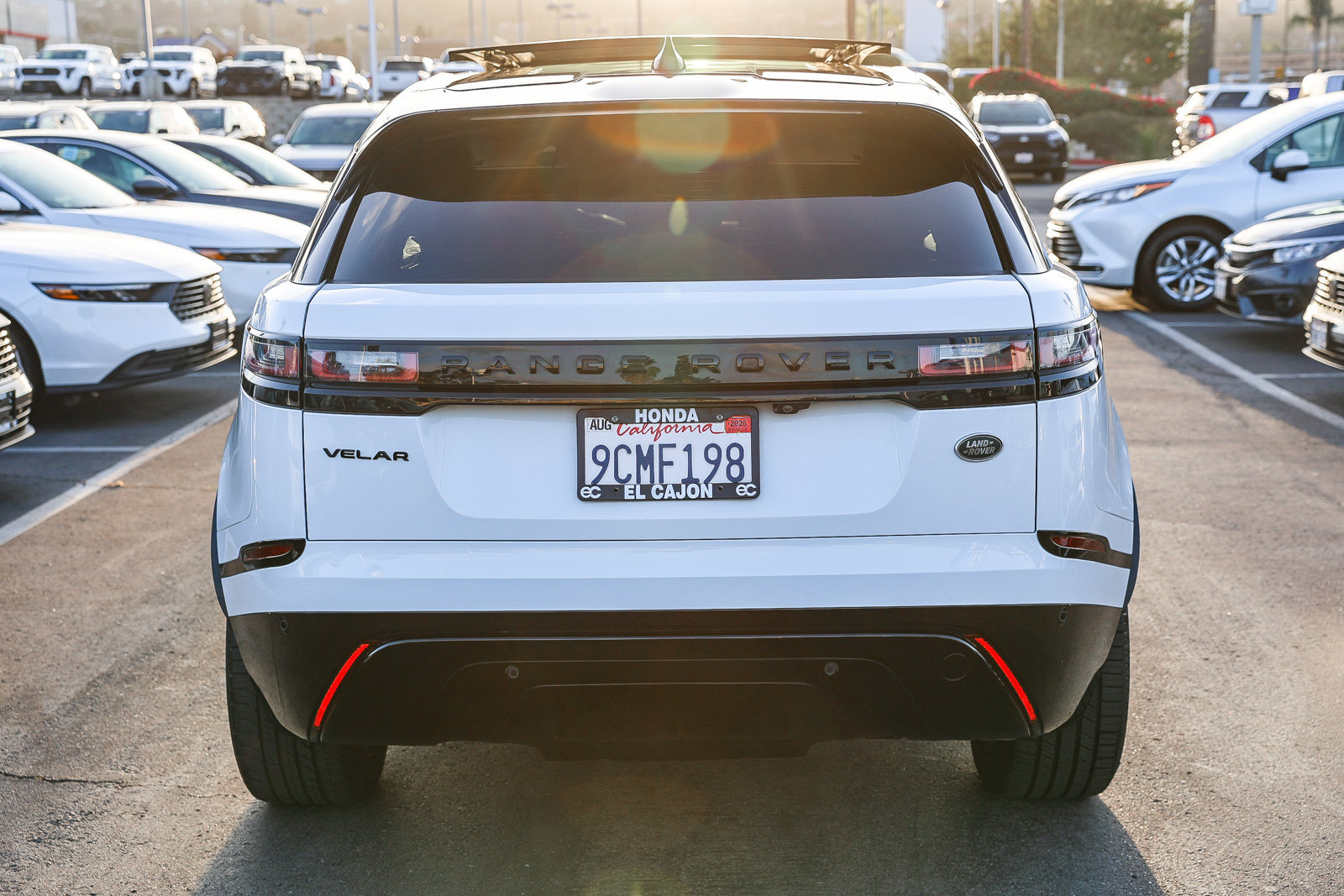 Used 2022 Land Rover Range Rover Velar R-Dynamic S AWD/4WD image 23