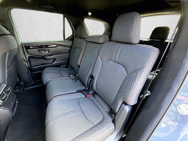 Used 2025 Honda Pilot Sport image 28