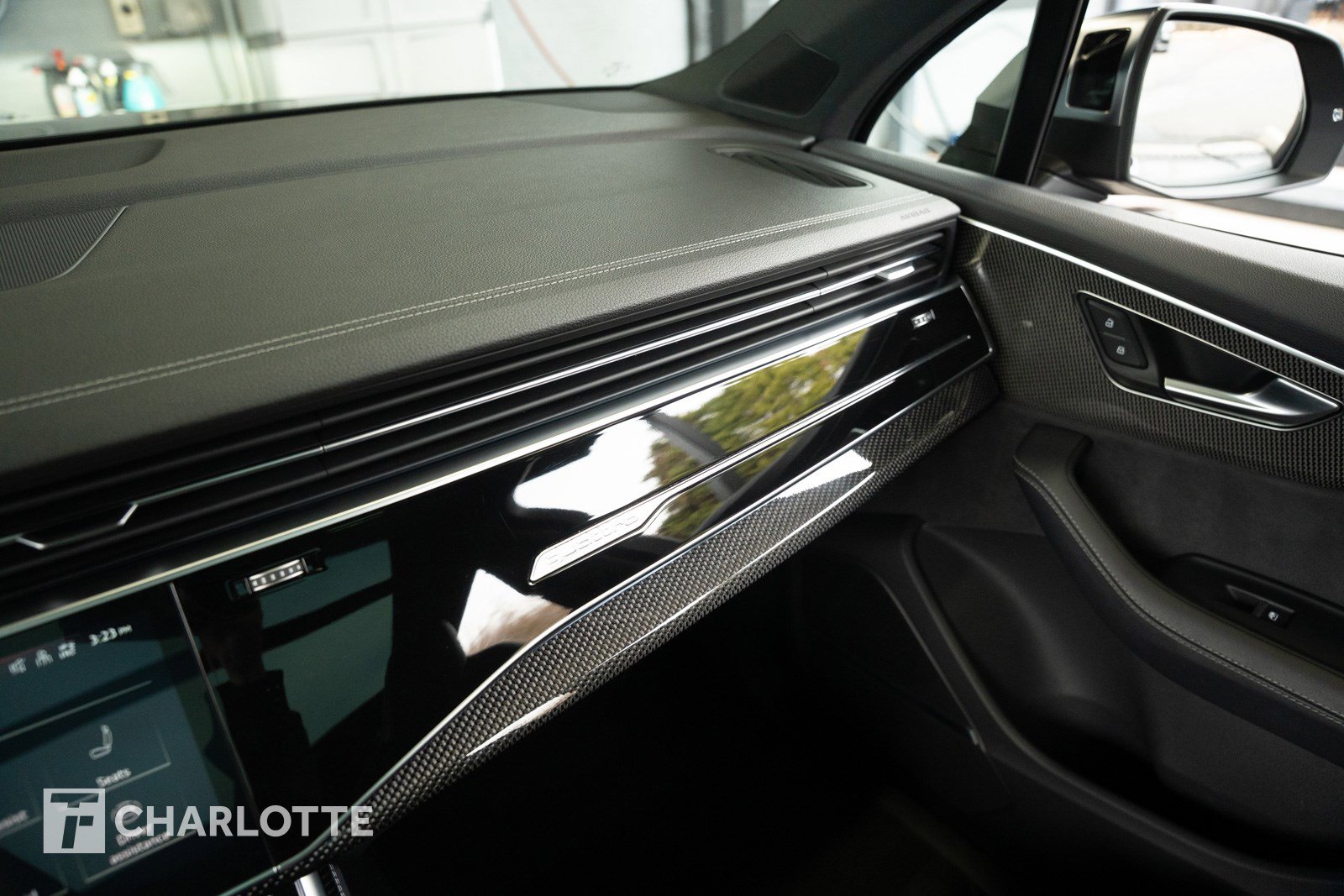 Used 2023 Audi SQ7 Premium Plus w/ Towing Package image 27