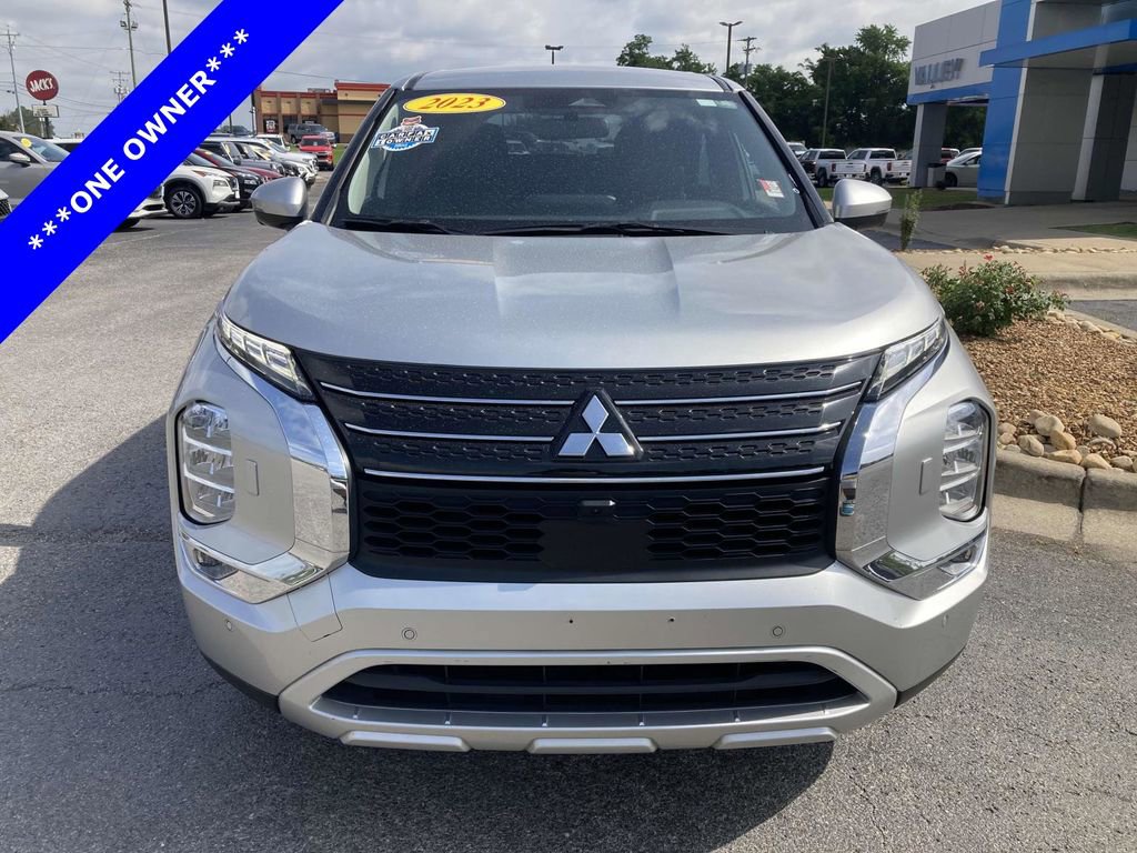 Used 2023 Mitsubishi Outlander SE image 9