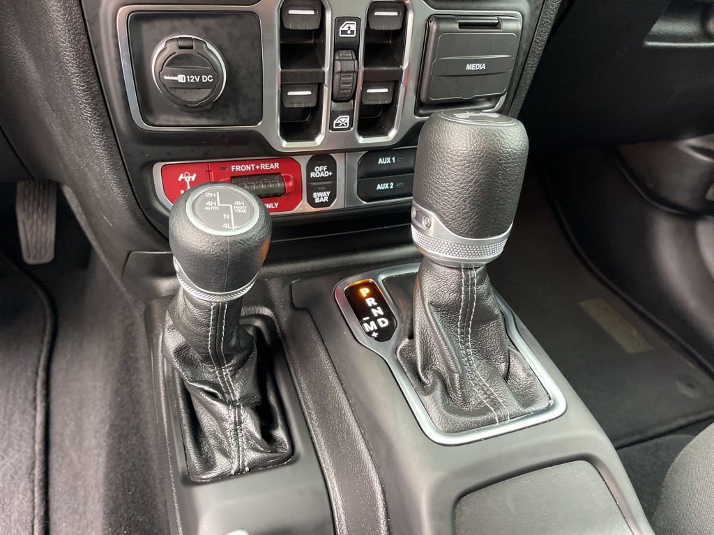 Certified 2025 Jeep Wrangler Unlimited Rubicon 4xe w/ Safety Group image 14