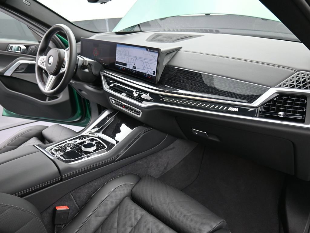Used 2026 BMW X6 M60i AWD/4WD image 21
