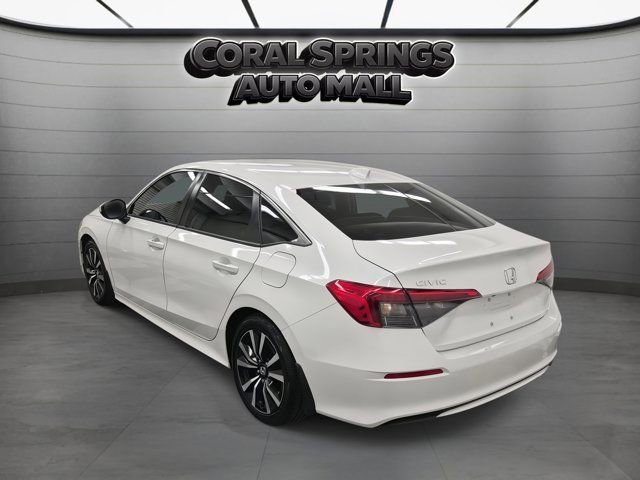 Used 2023 Honda Civic EX image 4