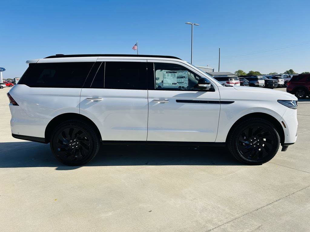 New 2025 Lincoln Navigator Reserve w/ Jet Appearance Package image 54