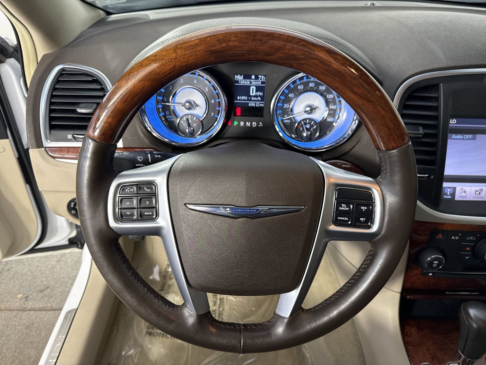 Used 2011 Chrysler 300 C w/ Sound Group RWD image 12