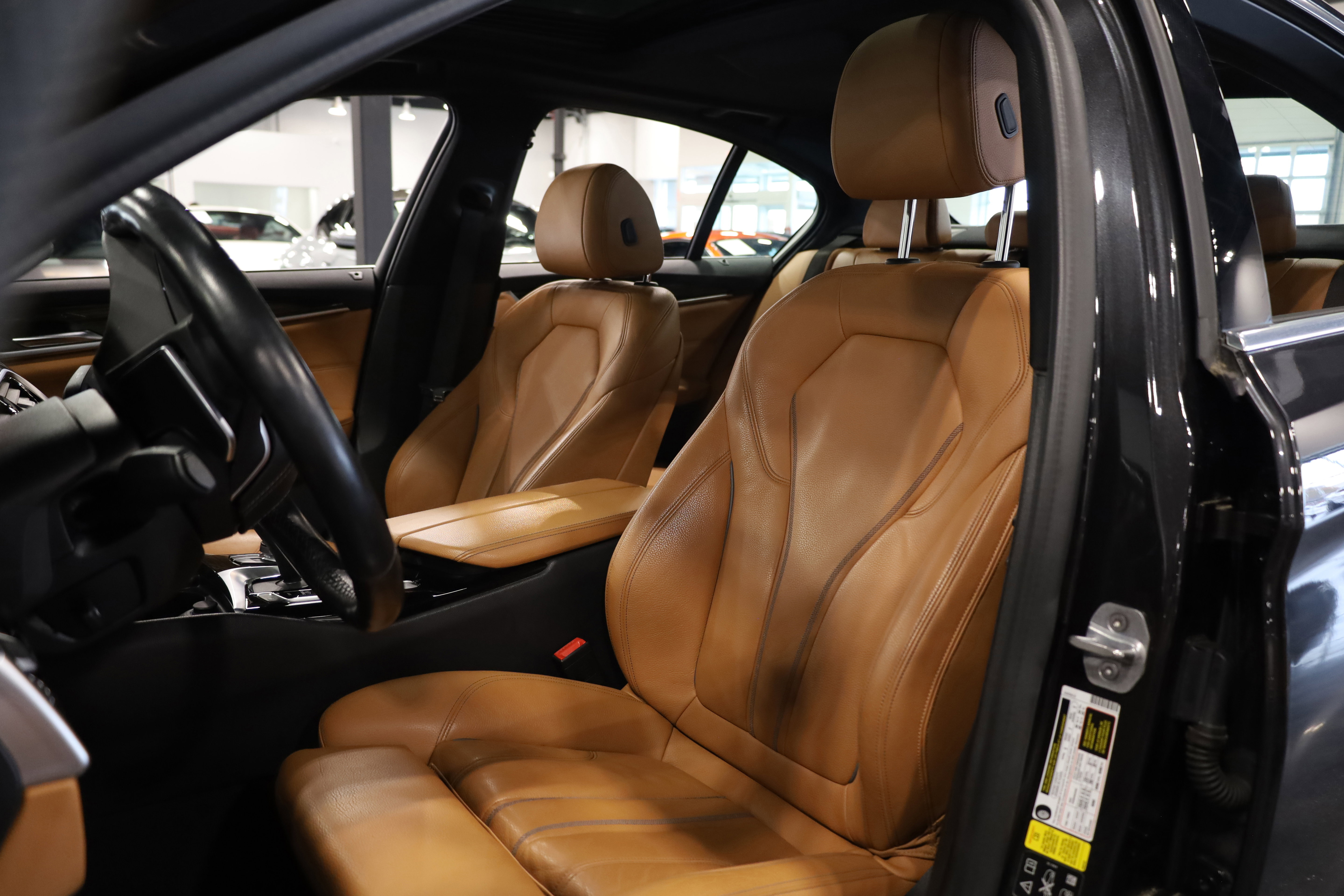 Used 2019 BMW 540i xDrive w/ Convenience Package image 17