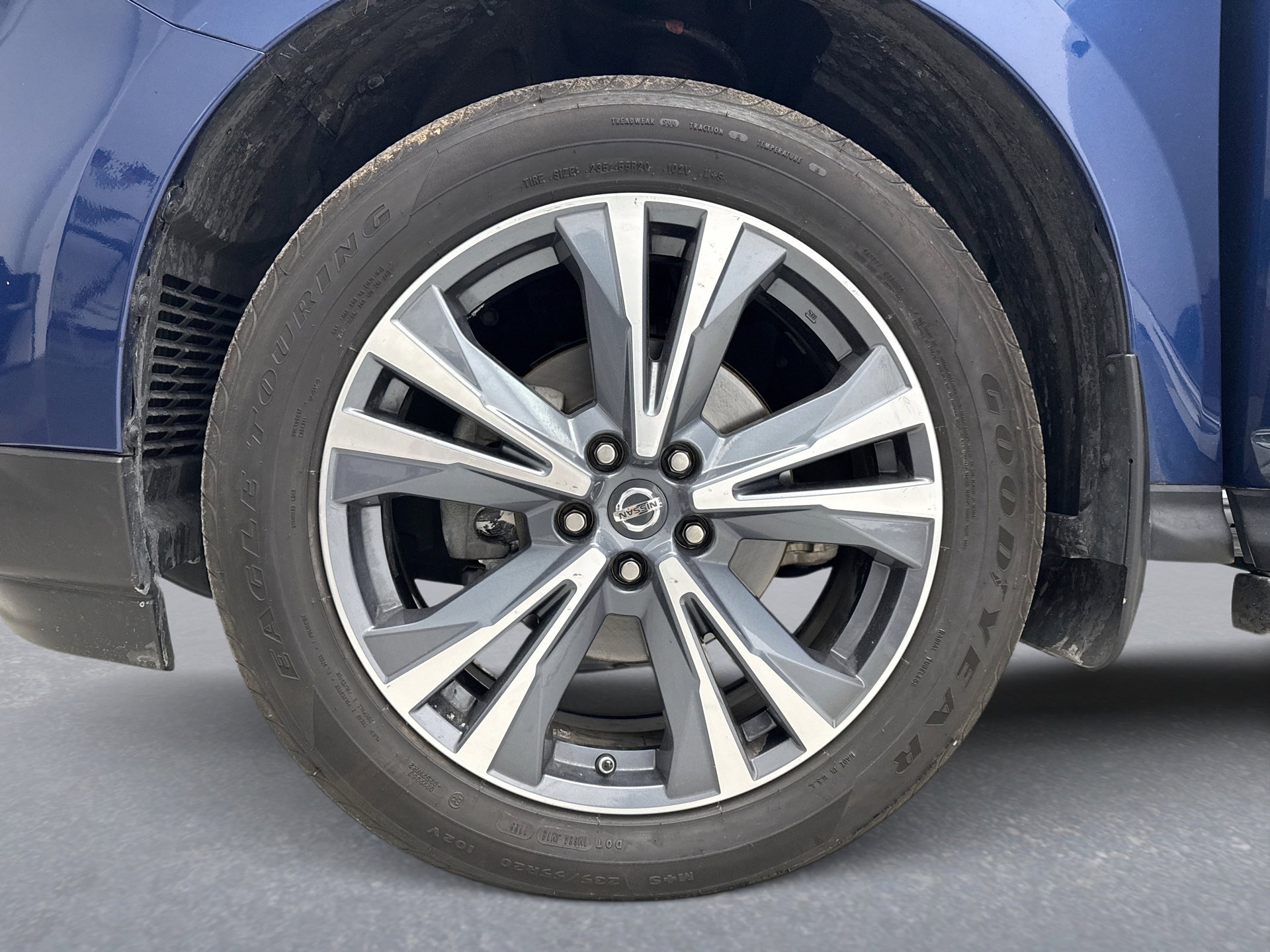 Used 2019 Nissan Pathfinder Platinum image 29