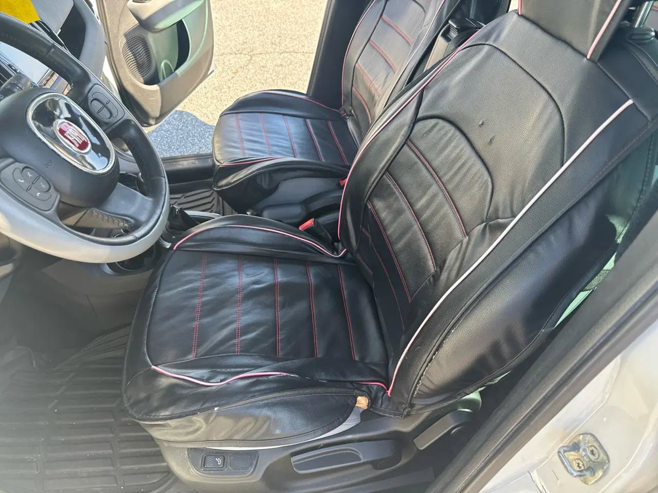 Used 2014 FIAT 500L Easy w/ Popular Equipment Group FWD image 11