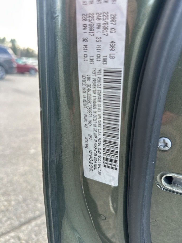 Used 2019 Jeep Compass Latitude w/ Cold Weather Group image 29