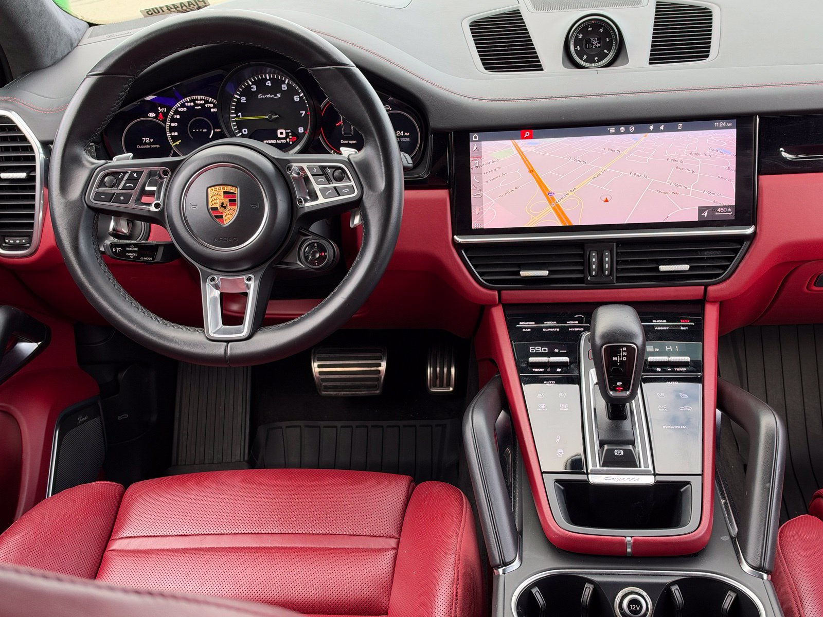 Certified 2020 Porsche Cayenne Turbo S AWD/4WD image 16