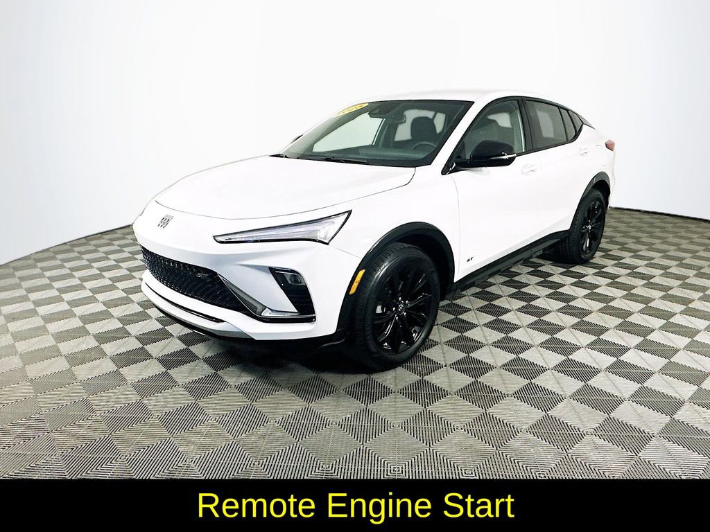 Used 2025 Buick Envista Sport Touring image 5