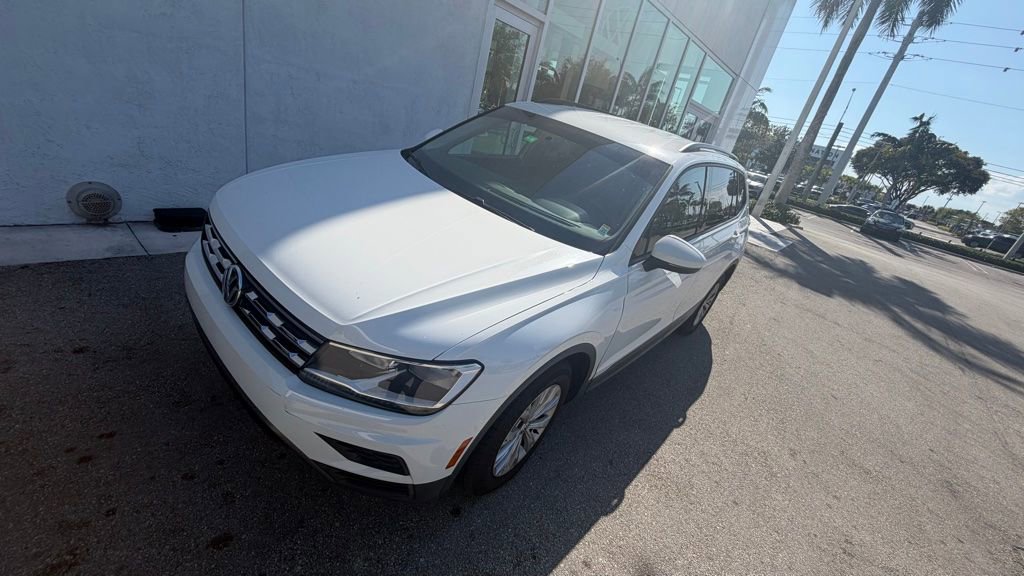 Used 2019 Volkswagen Tiguan S image 1