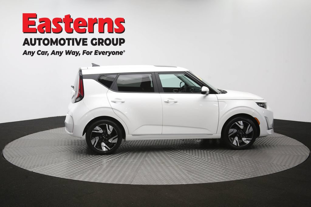 Used 2023 Kia Soul GT-Line FWD image 44