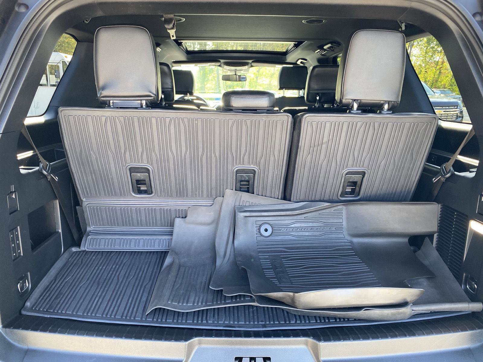 Used 2020 Ford Expedition XLT w/ Equipment Group 202A image 14