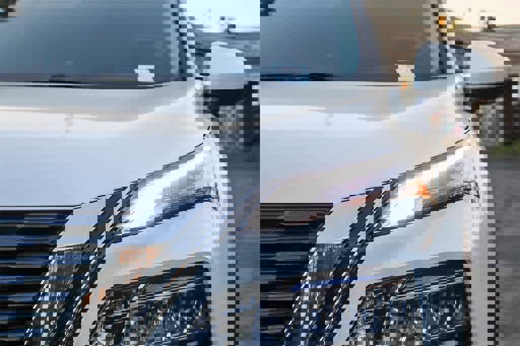 Used 2023 Nissan Rogue SV image 4