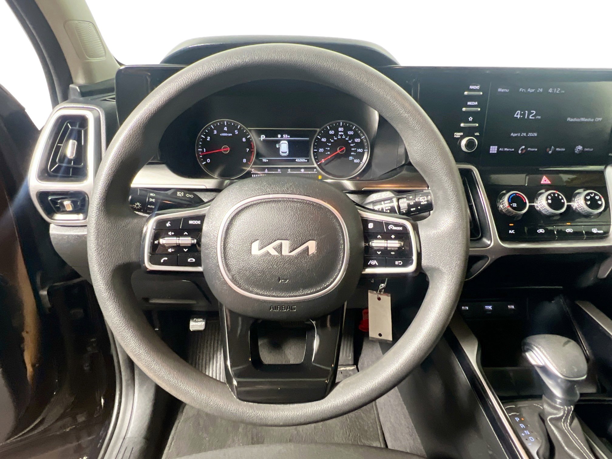 Used 2023 Kia Sorento LX FWD image 17