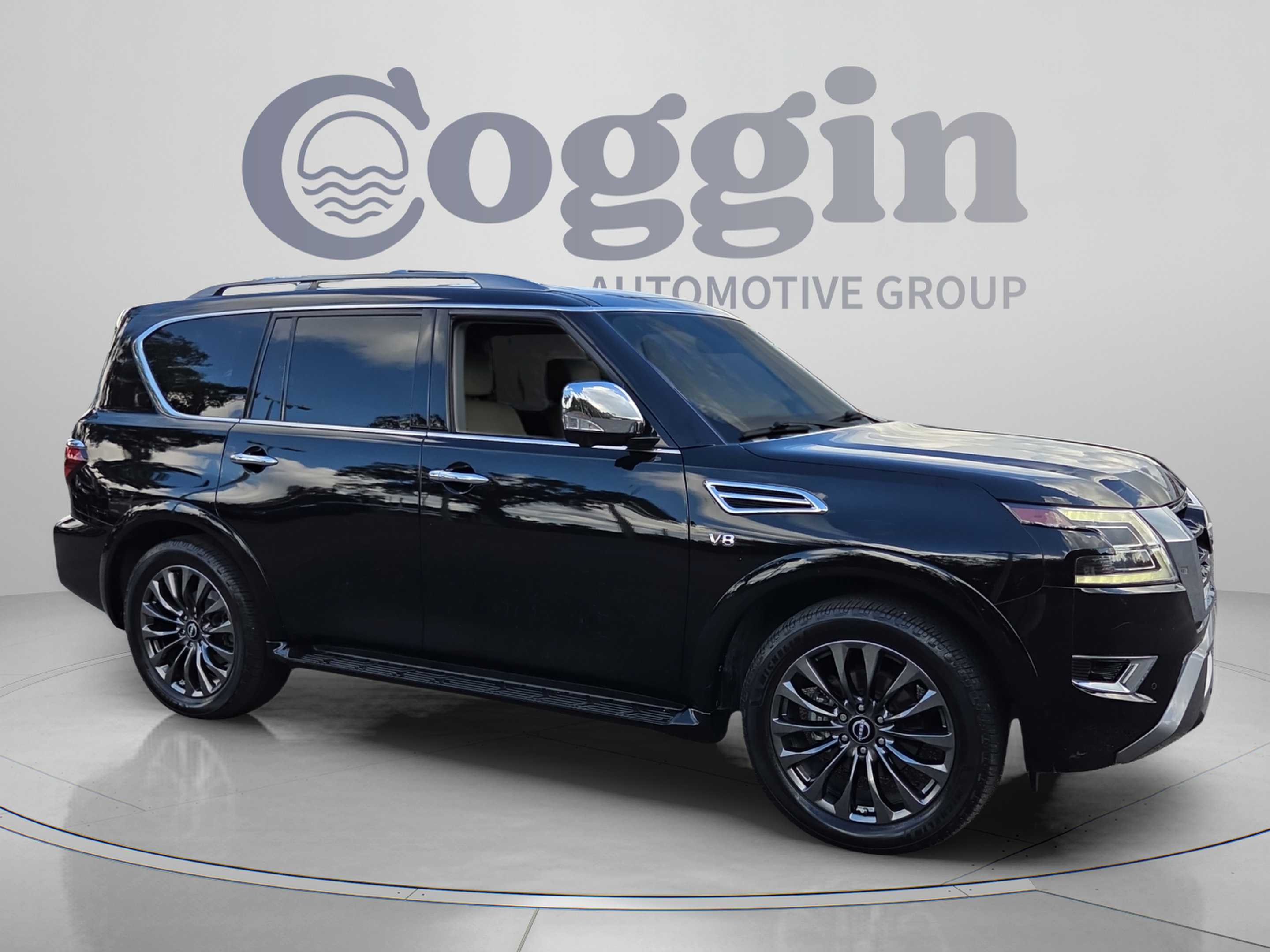 Used 2022 Nissan Armada Platinum w/ Captain's Chairs Package RWD image 7