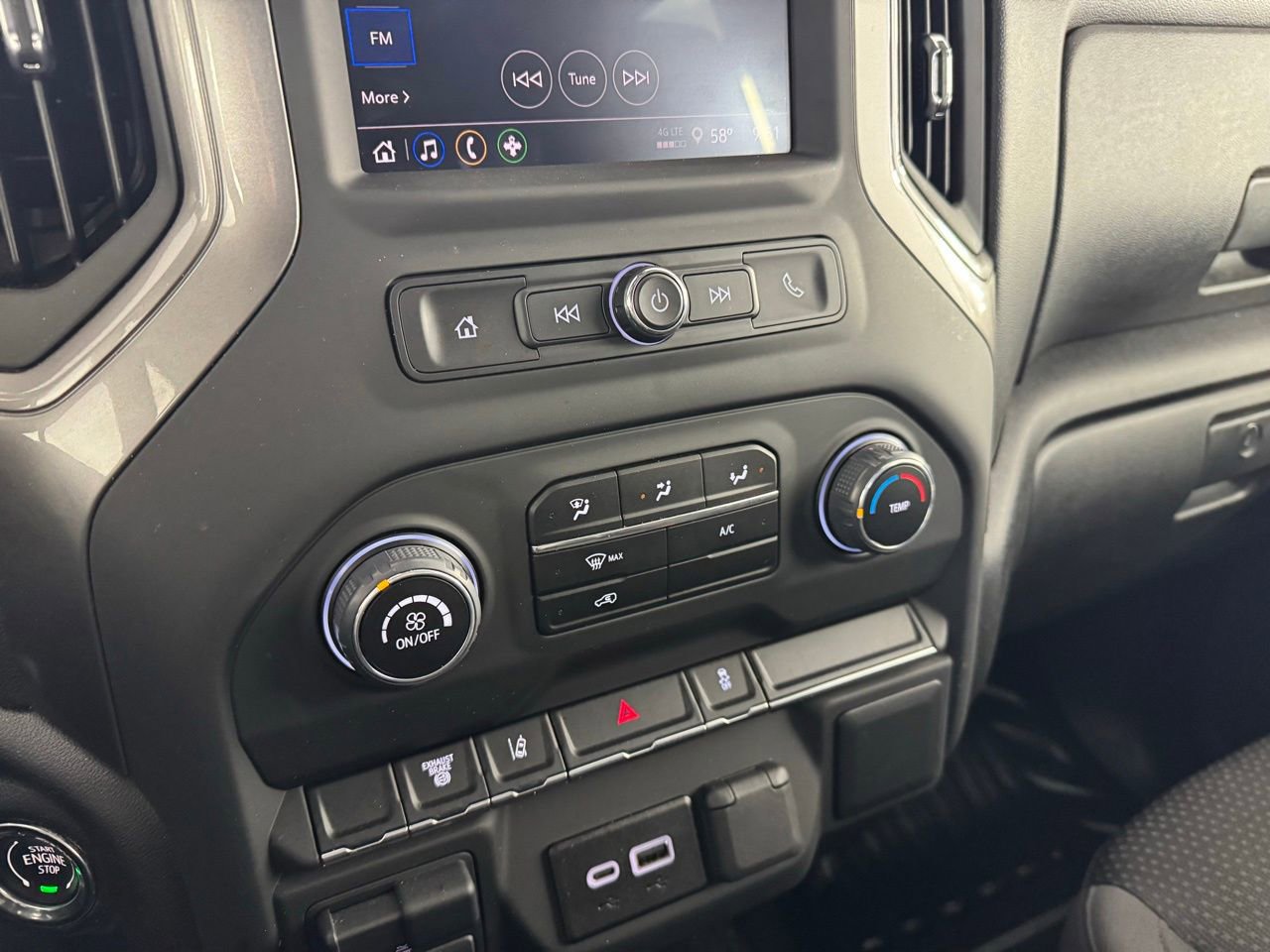 Used 2025 Chevrolet Silverado 3500 W/T image 17