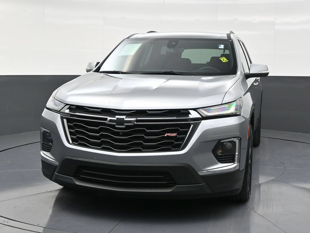 Used 2023 Chevrolet Traverse RS FWD image 8
