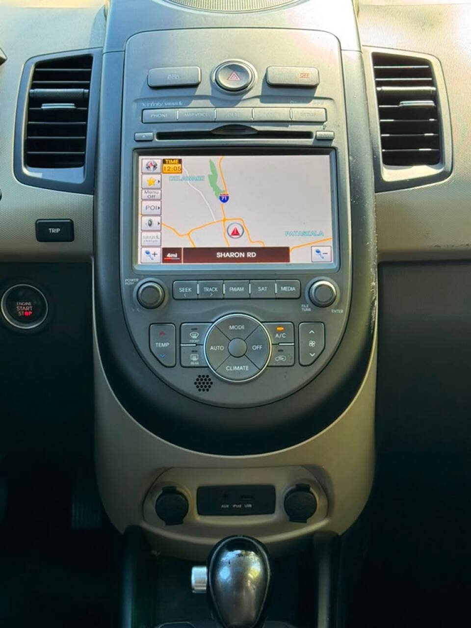 Used 2013 Kia Soul ! w/ Premium Pkg FWD image 21