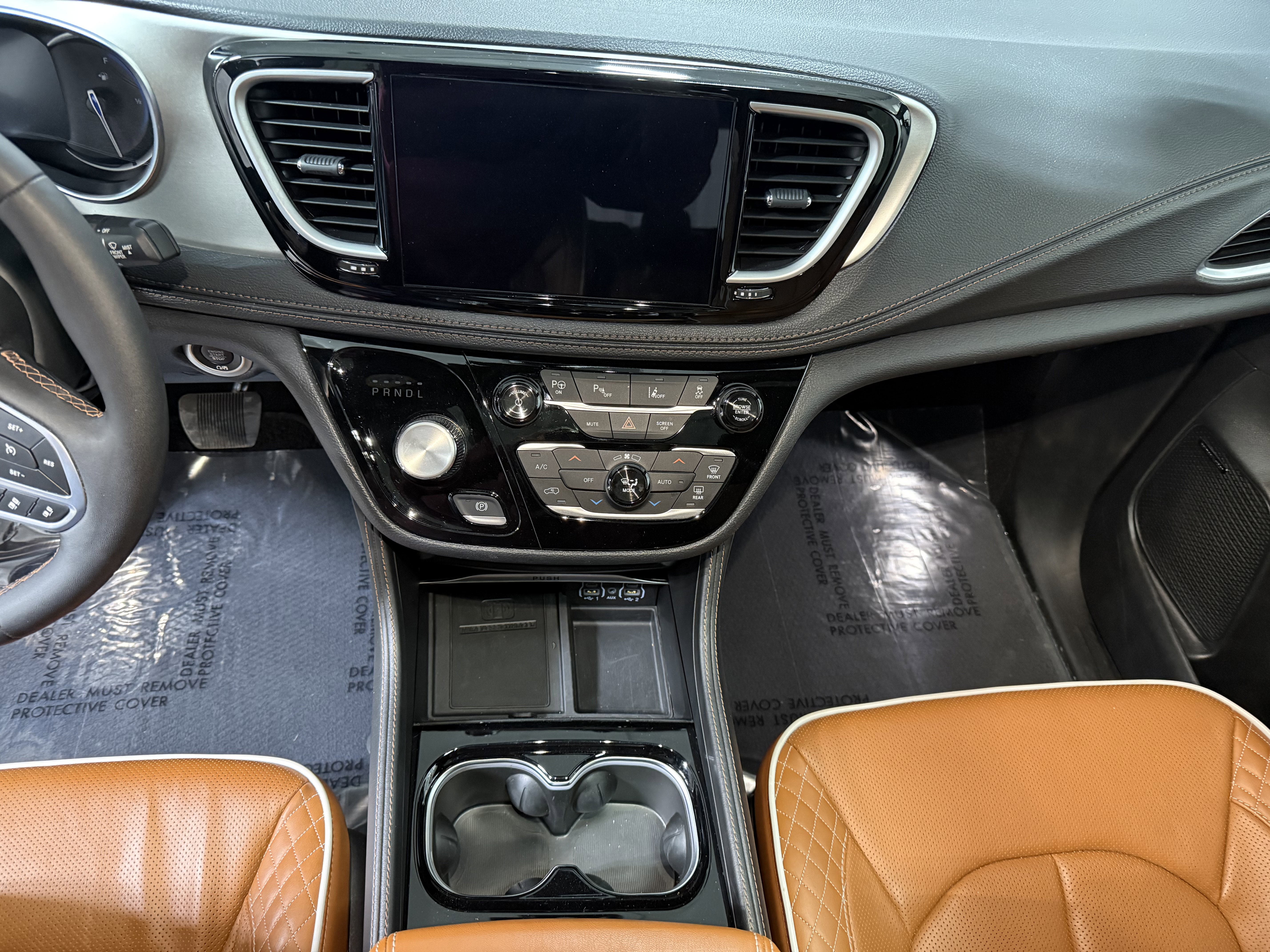 Used 2024 Chrysler Pacifica Pinnacle image 21