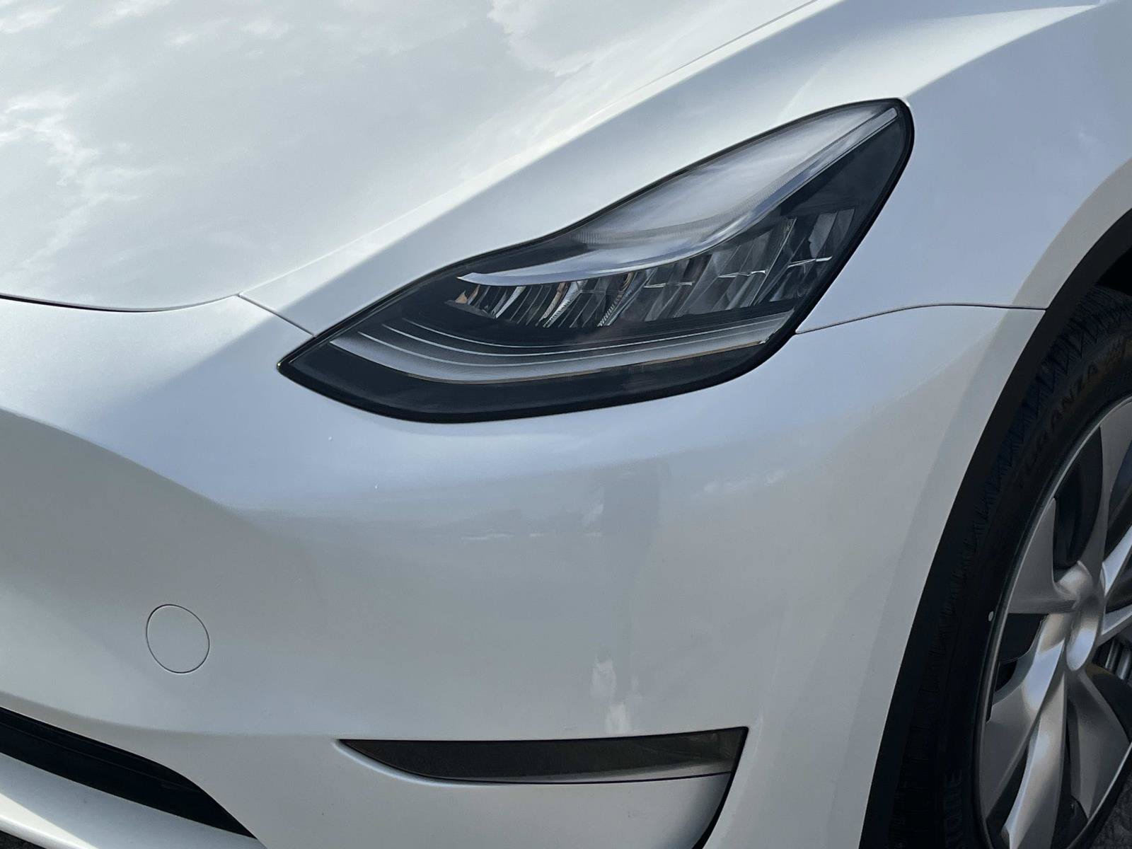 Used 2023 Tesla Model Y Long Range AWD/4WD image 9