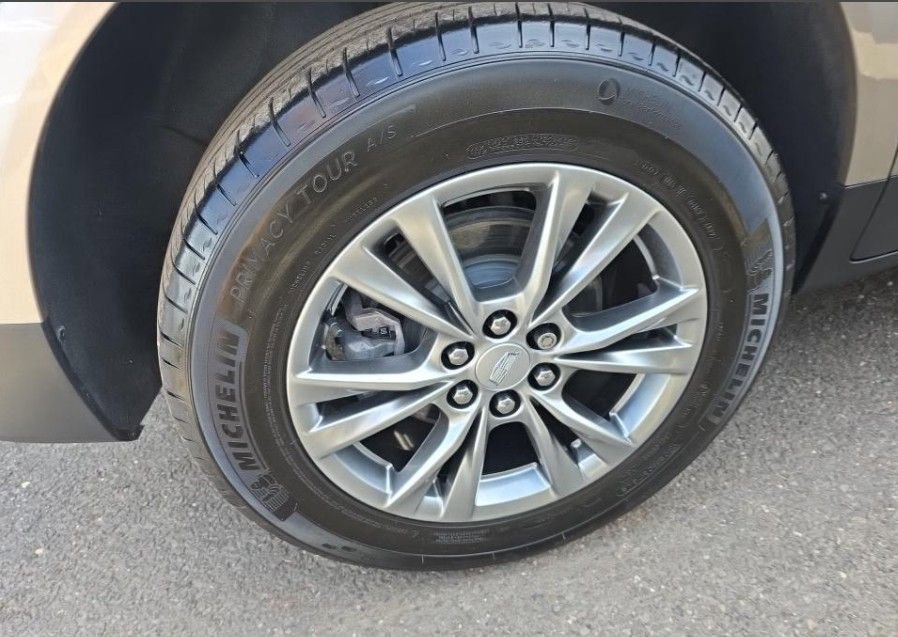 Used 2023 Cadillac XT5 Premium Luxury AWD/4WD image 5