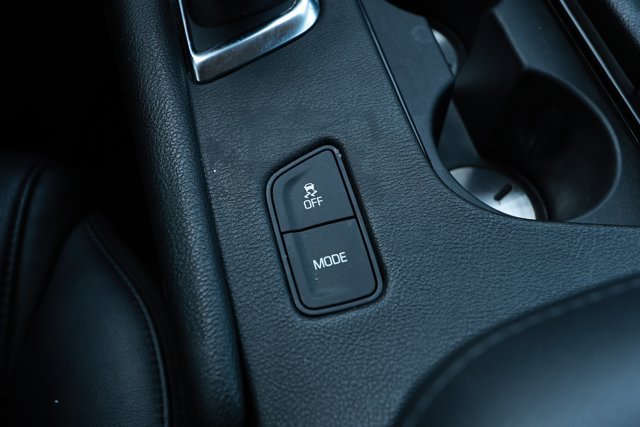 Used 2018 Cadillac XT5 Premium Luxury FWD image 21