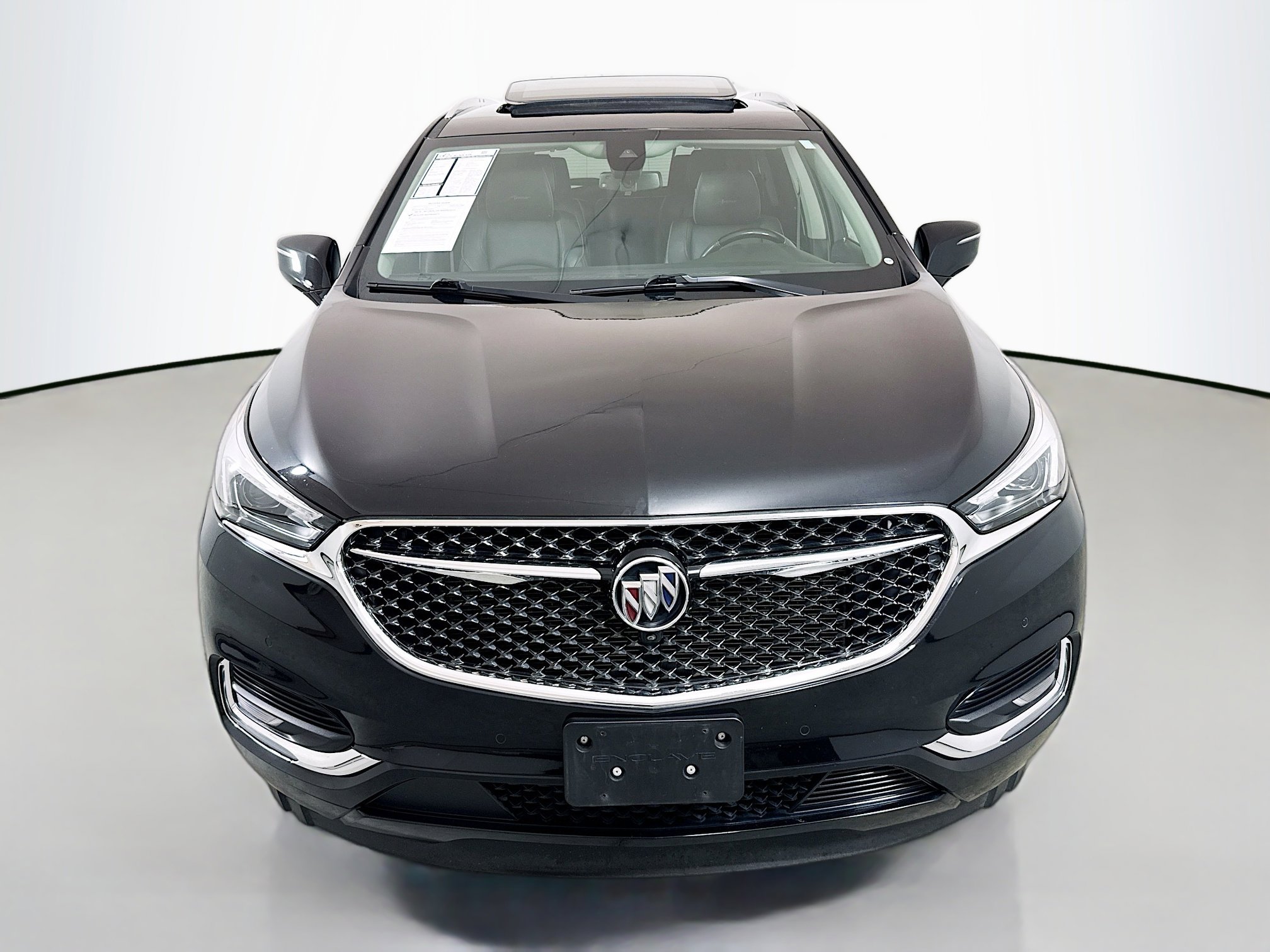 Used 2020 Buick Enclave Avenir w/ Avenir Technology Package AWD/4WD image 2