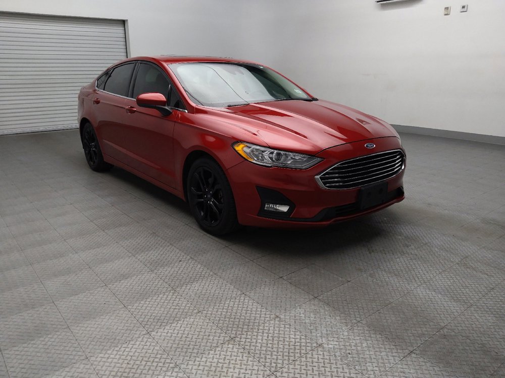Used 2020 Ford Fusion SE w/ Equipment Group 151A FWD image 13
