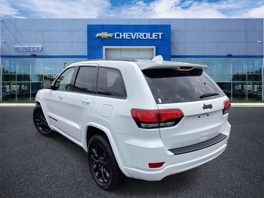 Used 2019 Jeep Grand Cherokee Altitude RWD image 2