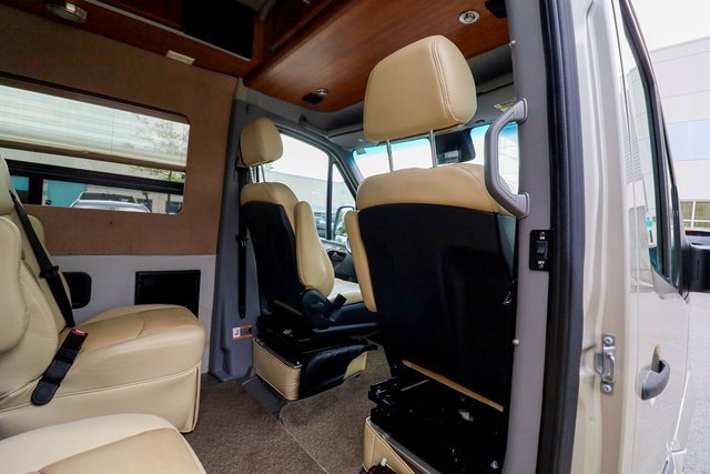 Used 2014 Mercedes-Benz Sprinter 3500 image 35