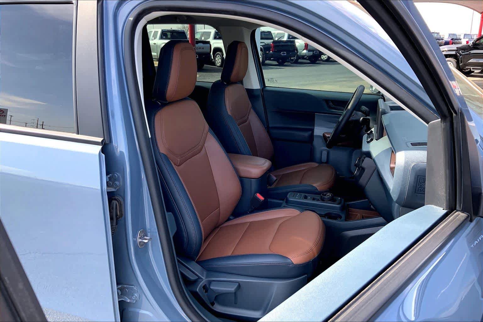 Certified 2024 Ford Maverick Lariat image 9